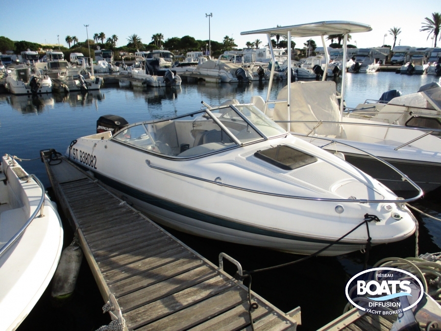 slider 0 Bayliner  1802 Capri